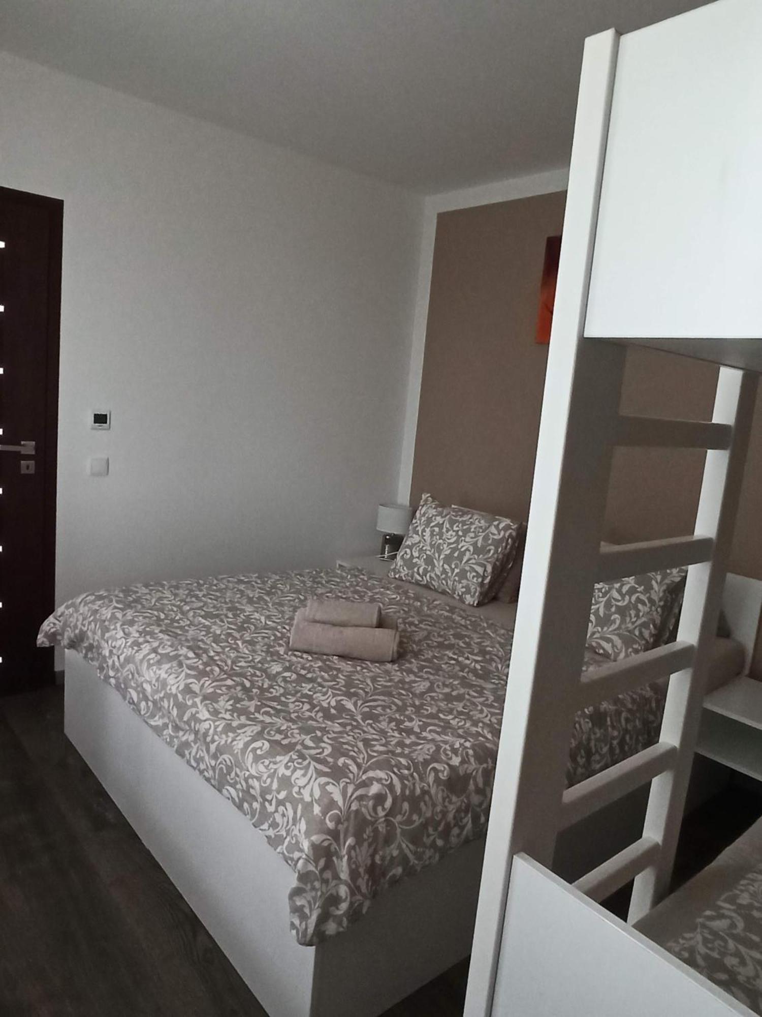 Za Humnama Apartment Hlohovec