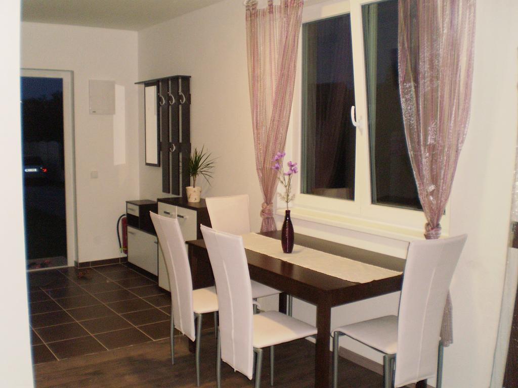 Apartment Za Humnama *